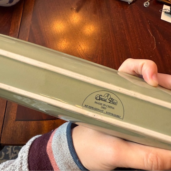 A Special Place 2003 Ceramic Green Olive Boat Dish Serving Tray - Picture 2 of 2